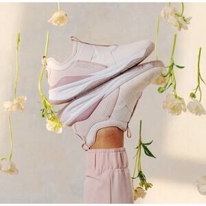 NEW Clove Limited Edition Clara 1 Classic Shoes Japanese Blossom Women’s 8.5